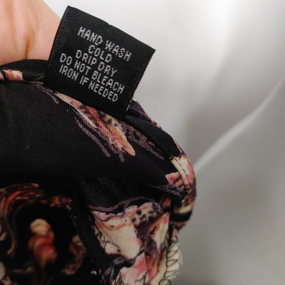 ANGIE Floral Boho Romper M - Picture 10 of 14